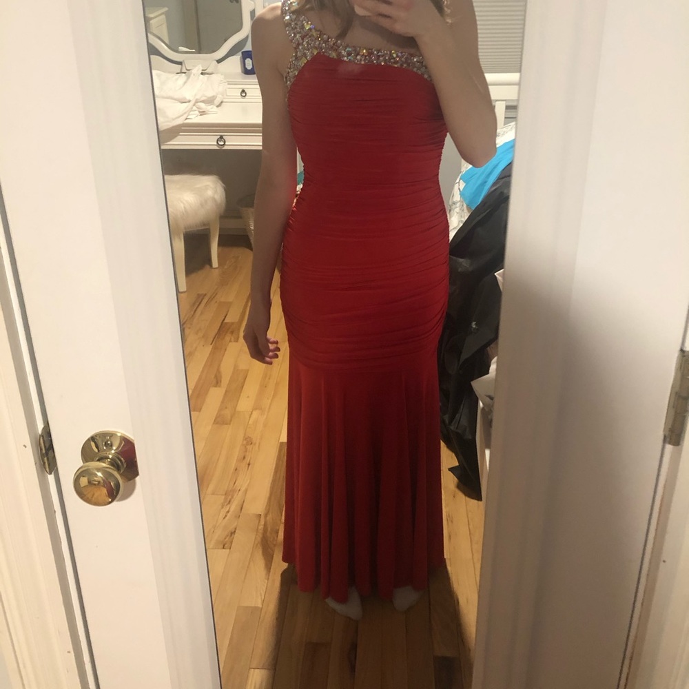 Prom Dress - Picture 2 of 4